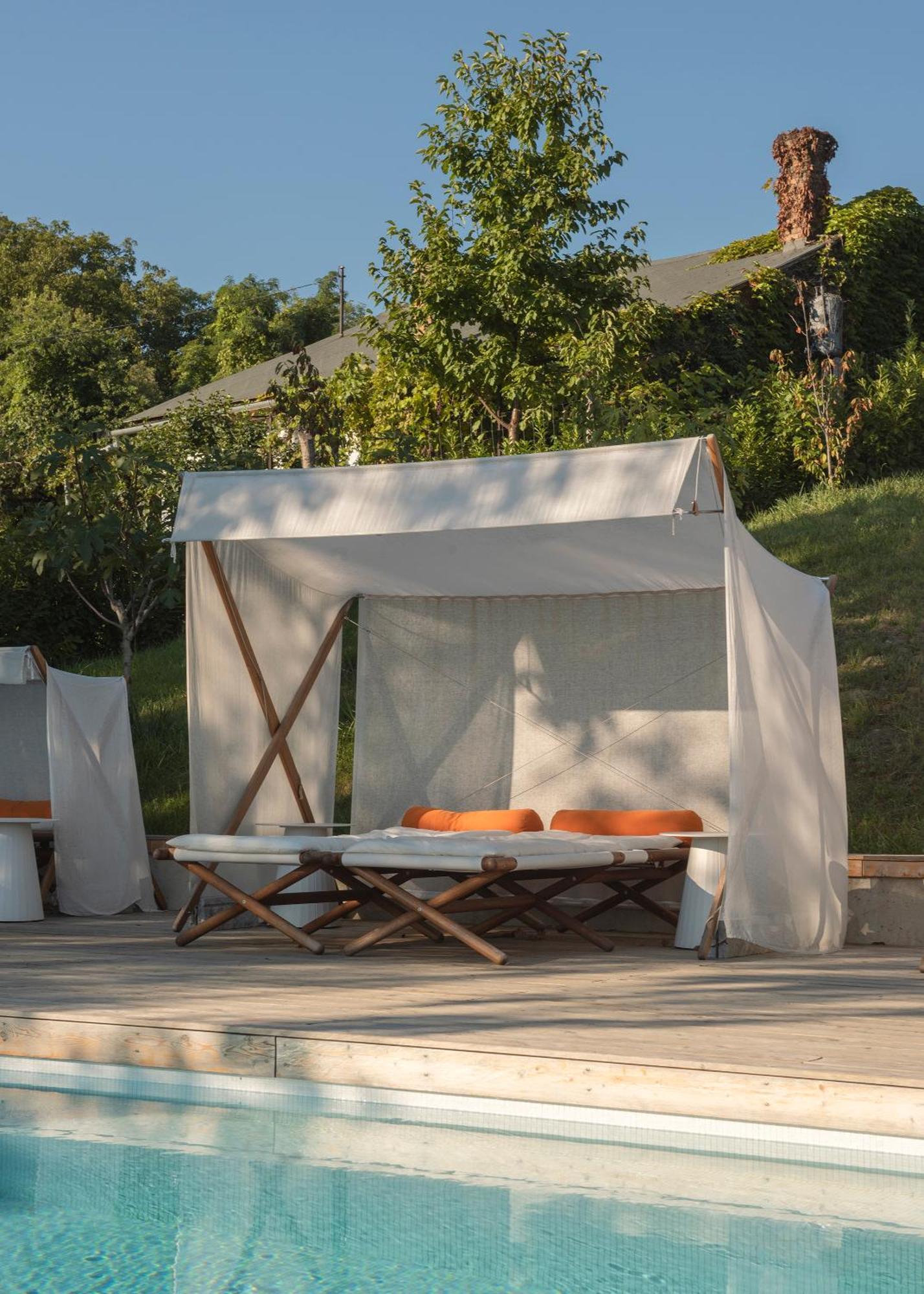 Szegzard - The Lodge Szekszard Ngoại thất bức ảnh